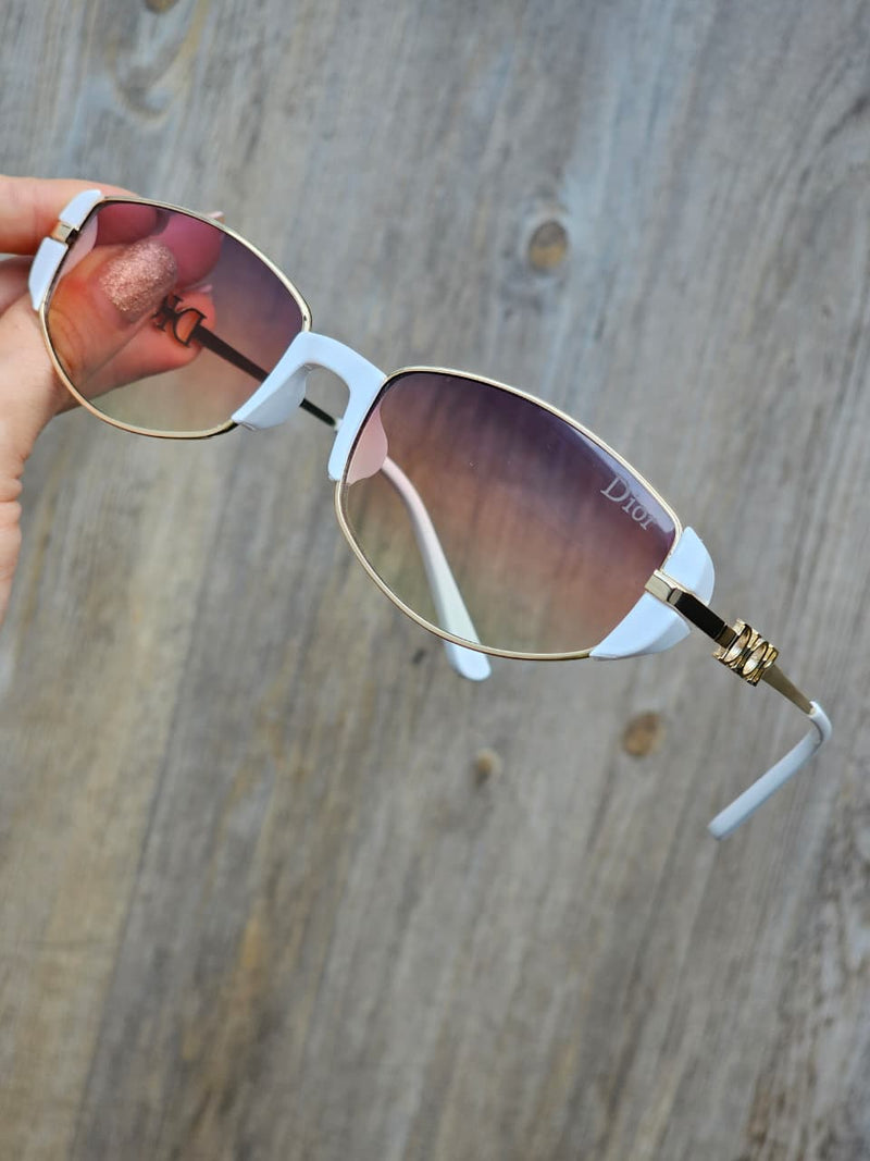 I18n Error: Missing interpolation value "imagealt" for "Cargue la imagen en el visor de la galería, {{ imagealt }}"
