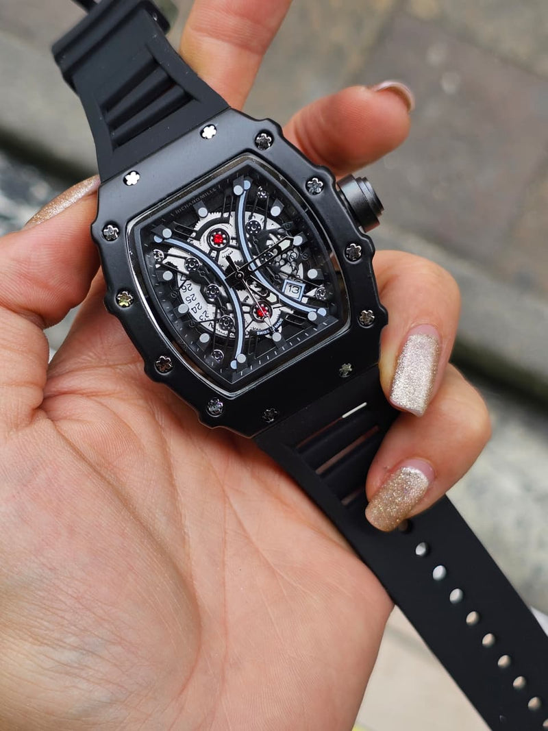 I18n Error: Missing interpolation value "imagealt" for "Cargue la imagen en el visor de la galería, {{ imagealt }}"
